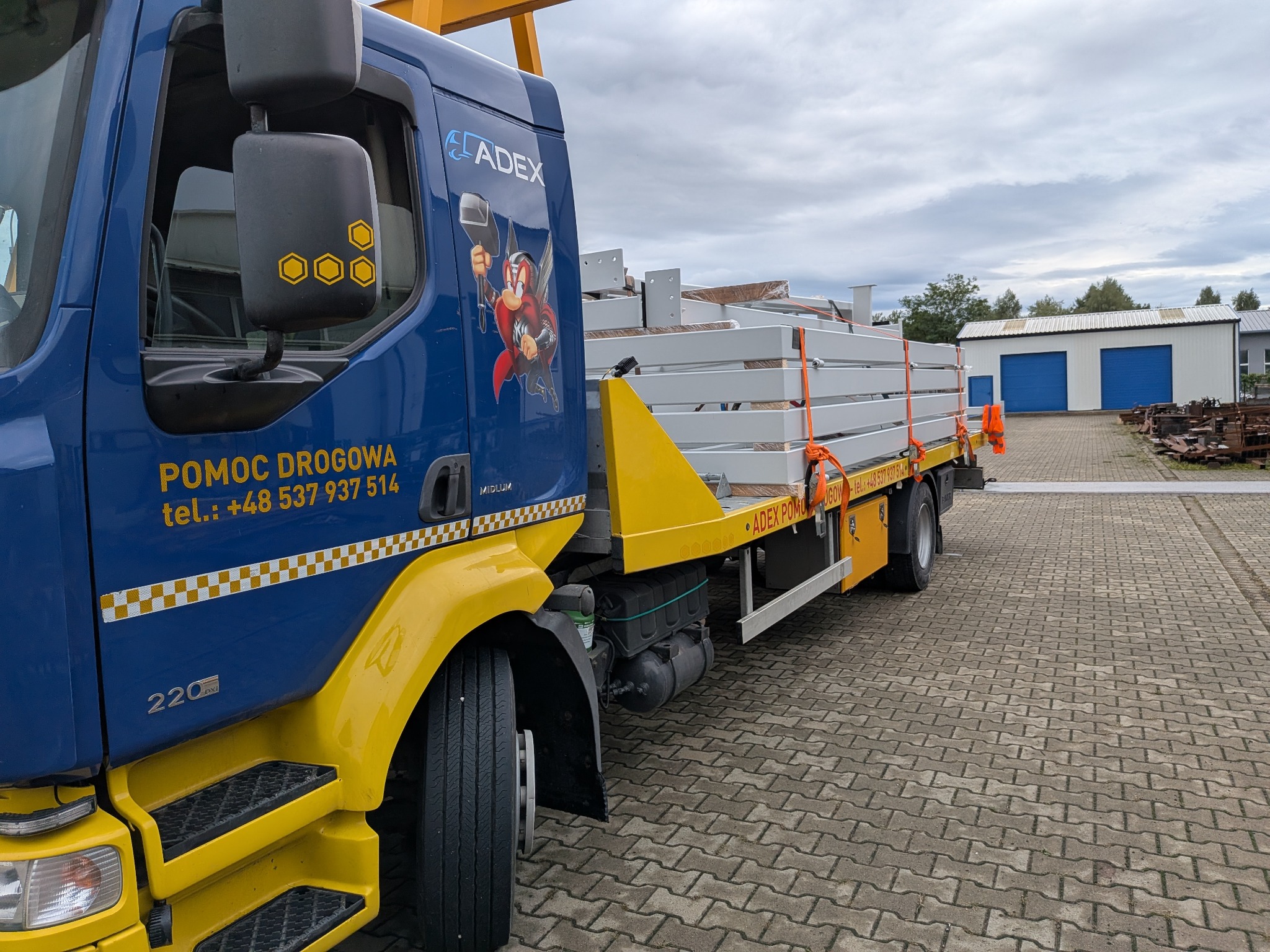 ADEX Tarnów ogarniamy też nietypowe transporty, bez zbędnego zamieszania.