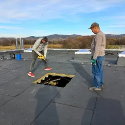 Kompleksowe remonty budynków , biur