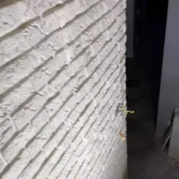 Sztukateria, stara cegła.