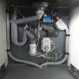 podlaczenie kuchni z zaworem bezpieczenistwa przed zalaniem