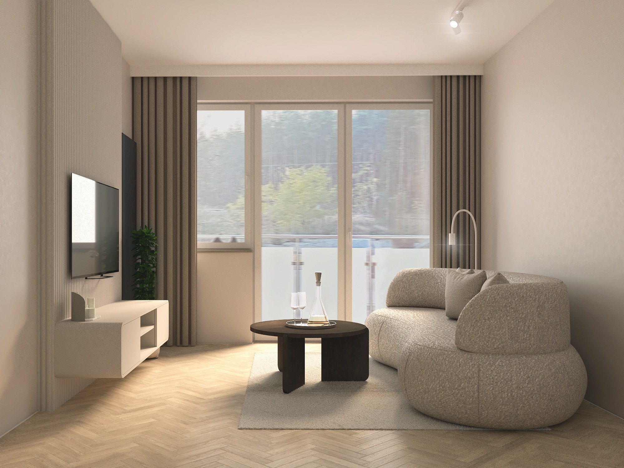 Jasne wnętrze salonu z parkietem w jodełkę, beżową sofą o organicznym kształcie i minimalistycznym stolikiem kawowym. Telewizor na ścianie i duże okno z widokiem na zieleń.