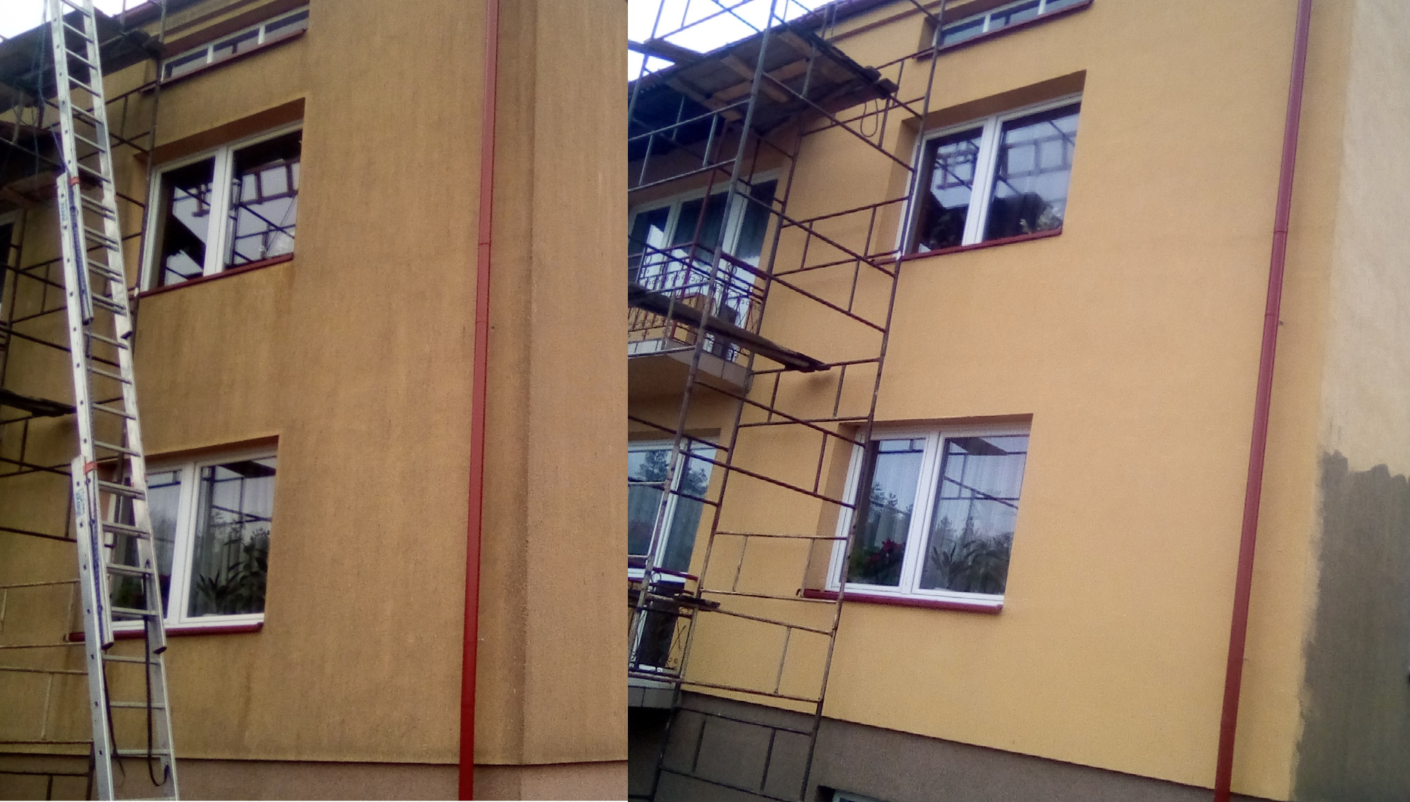 Żółta elewacja budynku w trakcie czyszczenia, widoczne rusztowania i drabina, fragment ściany umyty, reszta brudna.