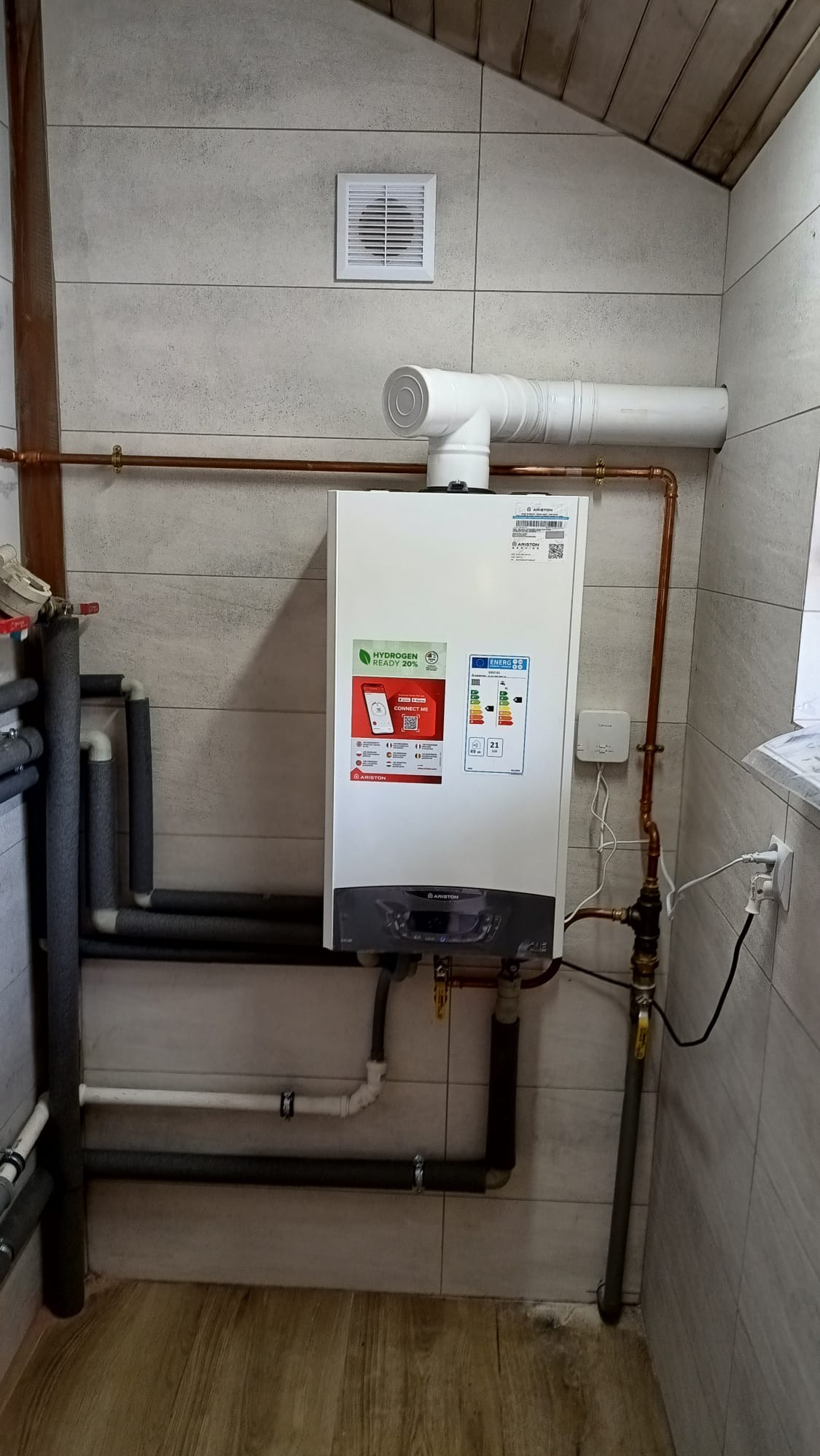 Ariston już grzeje !