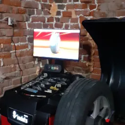 Pracujemy na nowoczesnym markowym sprzęcie Redats