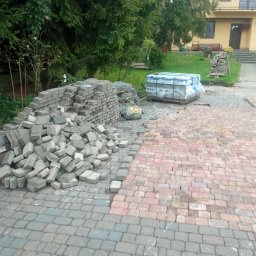 Układanie kostki brukowej Gdów 2