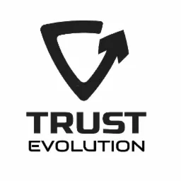 Logo firmy 'Trust Evolution' z Głuchowa, przedstawiające stylizowaną tarczę z wpisaną strzałką, symbolizujące zaufanie i rozwój.