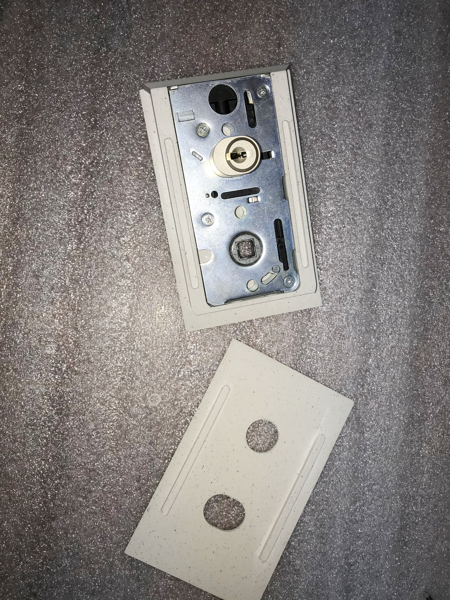 Obudowa zamka do drzwi wewnętrznych szklanych