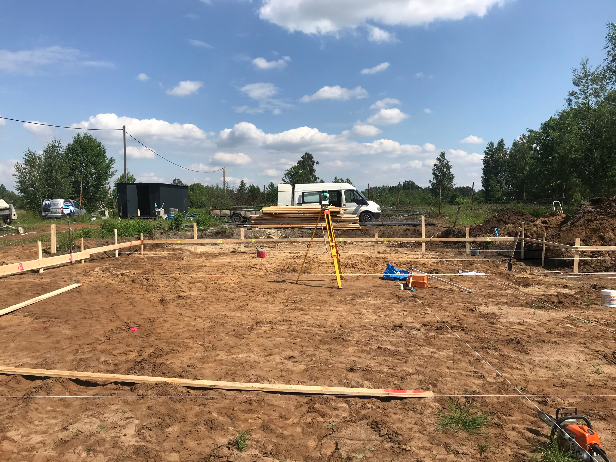 Tyczenie osi budynku