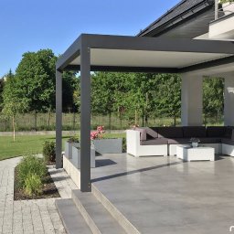 Realizacja MK Studio: pergola lamelowa.