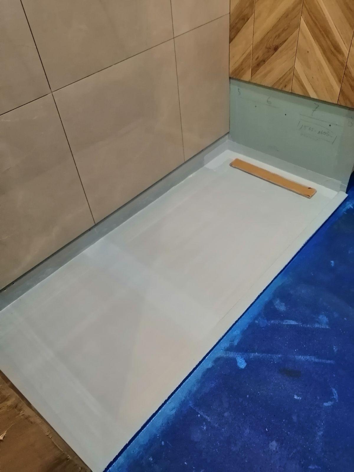 Jagodno - Zabezpieczenie Strefy Prysznicowej po montażu odpływu Liniowego