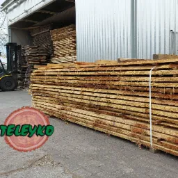 Tarcica suszona dębowa- tarcicę suszymy w naszych własnych suszarniach komorowych