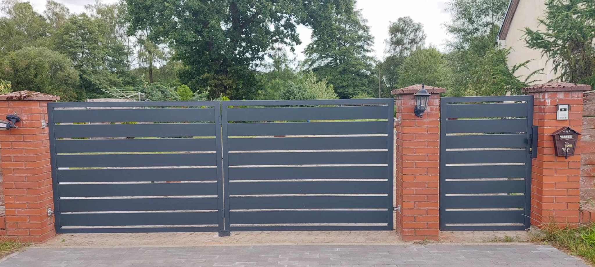 Brama dwuskrzydłowa antracyt