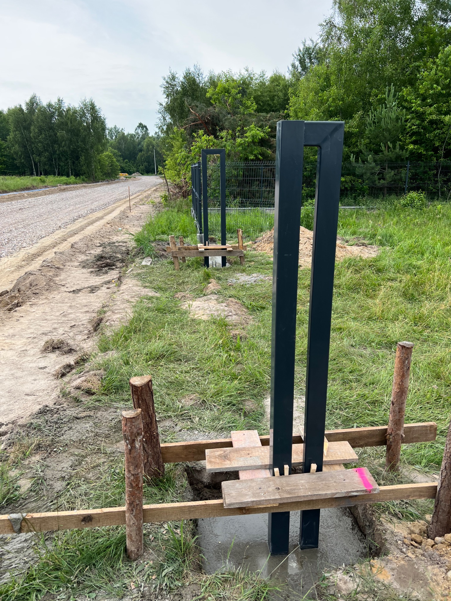 montaż bram końskie, bramy końskie