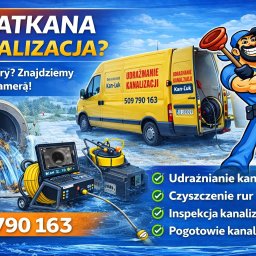 KAN-ŁUK USŁUGI KANALIZACYJNE - Ilustracja: zatkana kanalizacja, żółty van z napisem 'Udrażnianie Kanalizacji', hydraulik z przepychaczami i kamera inspekcyjna. Numer telefonu na pierwszym planie.