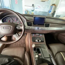 Piękne wnętrze Audi A8