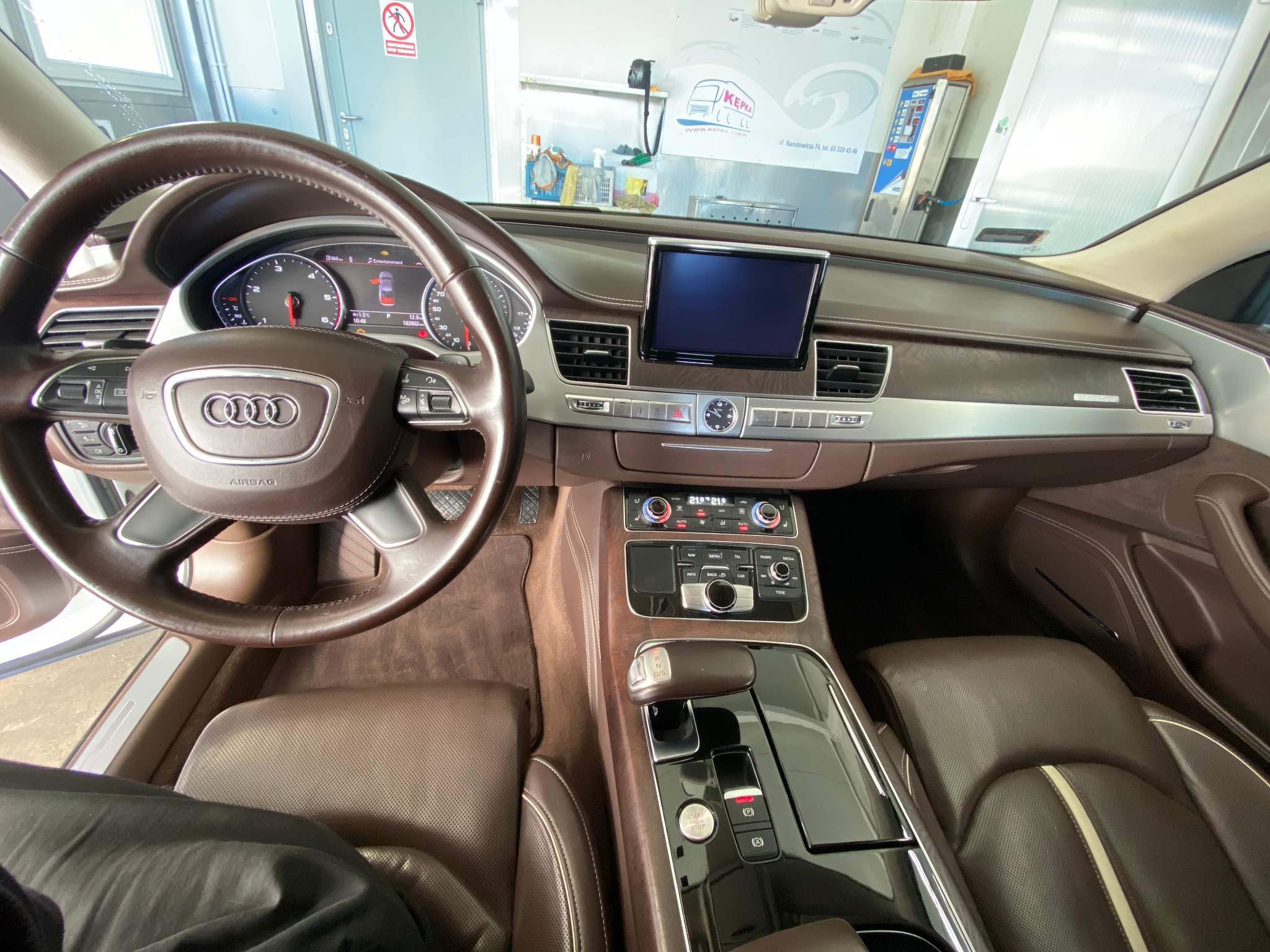 Piękne wnętrze Audi A8