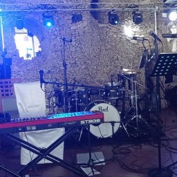 Zespół na Twoje Wesele! 
https://cinnamon-live.pl/