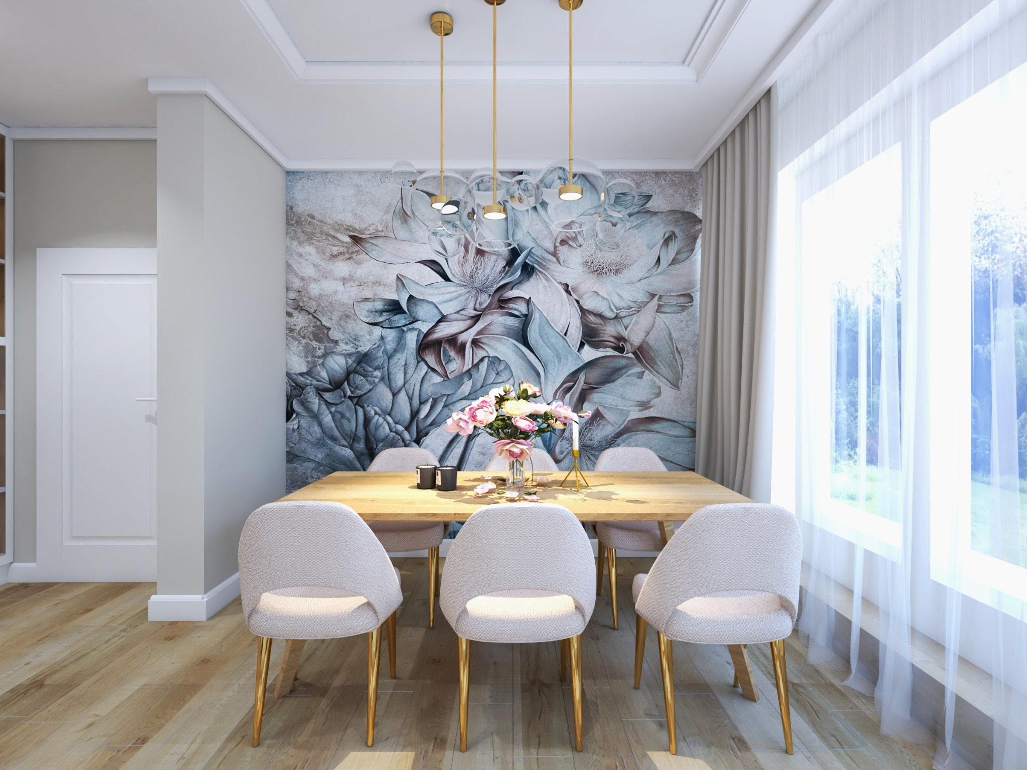 Jasna jadalnia z drewnianym stołem, białymi krzesłami na złotych nogach i kwiatowym motywem na ścianie, oświetlona wiszącymi lampami z okrągłymi kloszami.