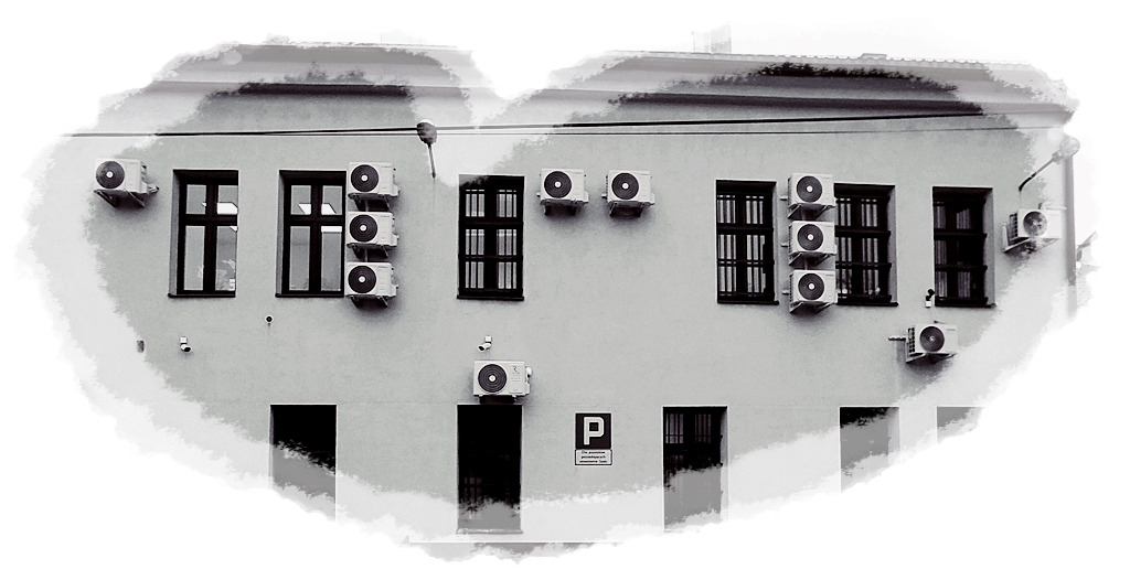 Montaż klimatyzacji w biurach urzędu.