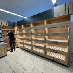 I WOOD DESIGN - Realizacja regałów piekarniczych dla sklepu Lewiatan