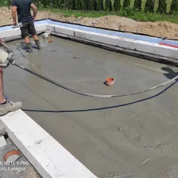 Wylewka betonowa w garażu