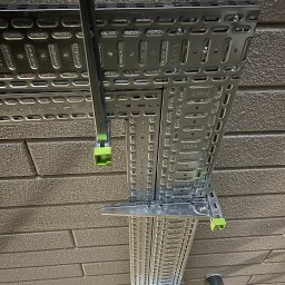 montaż koryt kablowych 