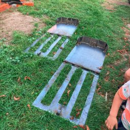 Usługi Ślusarsko - Spawalnicze Bartosz Bałażyk - wyciągi obornika dla rolnika, wg projektu rolnika