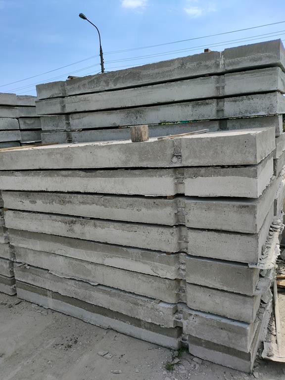 Handel płytami drogowymi. Skup i sprzedaż-nowe i używane.