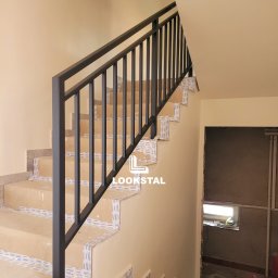 Firma LOOKSTAL wykonana dla Państwa balustradę schodową z wysoką starannością.