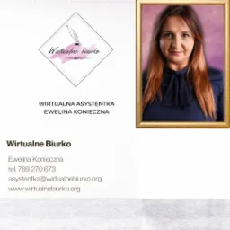 Wizytówka wirtualnej asystentki Eweliny Koniecznej, z logo 'Wirtualne biurko' w formie pióra w kałamarzu i portretem właścicielki w złotej ramie.