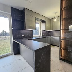 Paweł Gębura - Szafy na wymiar Jelenia G&oacute;ra