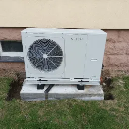 Pompa w swojej klasie już teraz nie będzie zimno .