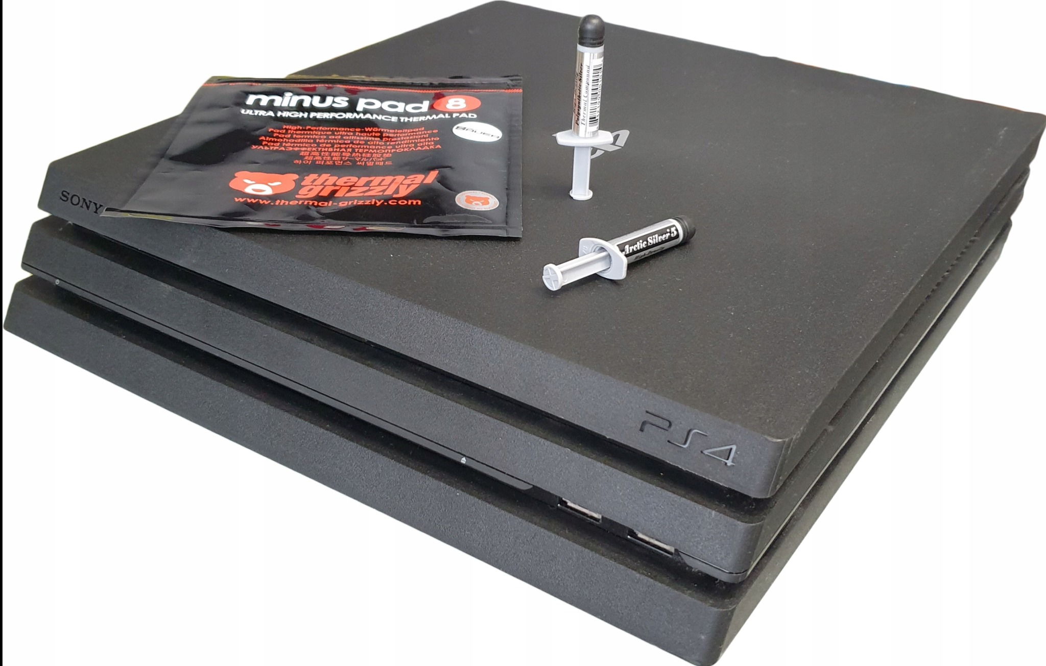 Pcclinique zaprasza na czyszczenie oraz wymianę pasty w konsolach firmy Sony