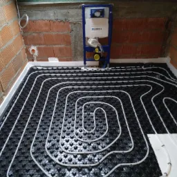 Kompletna hydraulika i stelaż zamontowane przez naszą firmę.