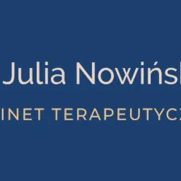 Logo gabinetu terapeutycznego Julia Nowińska z minimalistyczną grafiką głowy z mózgiem na granatowym tle.
