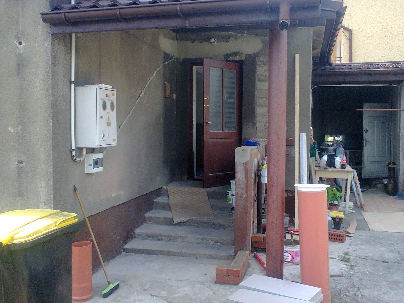 Budowa łapacza w konstrukcji szkieletowej.