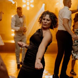 Nasze pasje.
Muzyka, podróże, kontakt z ludźmi, organizacja eventów, taniec, sport ruszyliśmy w tryb siłowni by zwiększyć efekty swojej pracy ;) byśmy mieli więcej uśmiechu siły i Radości