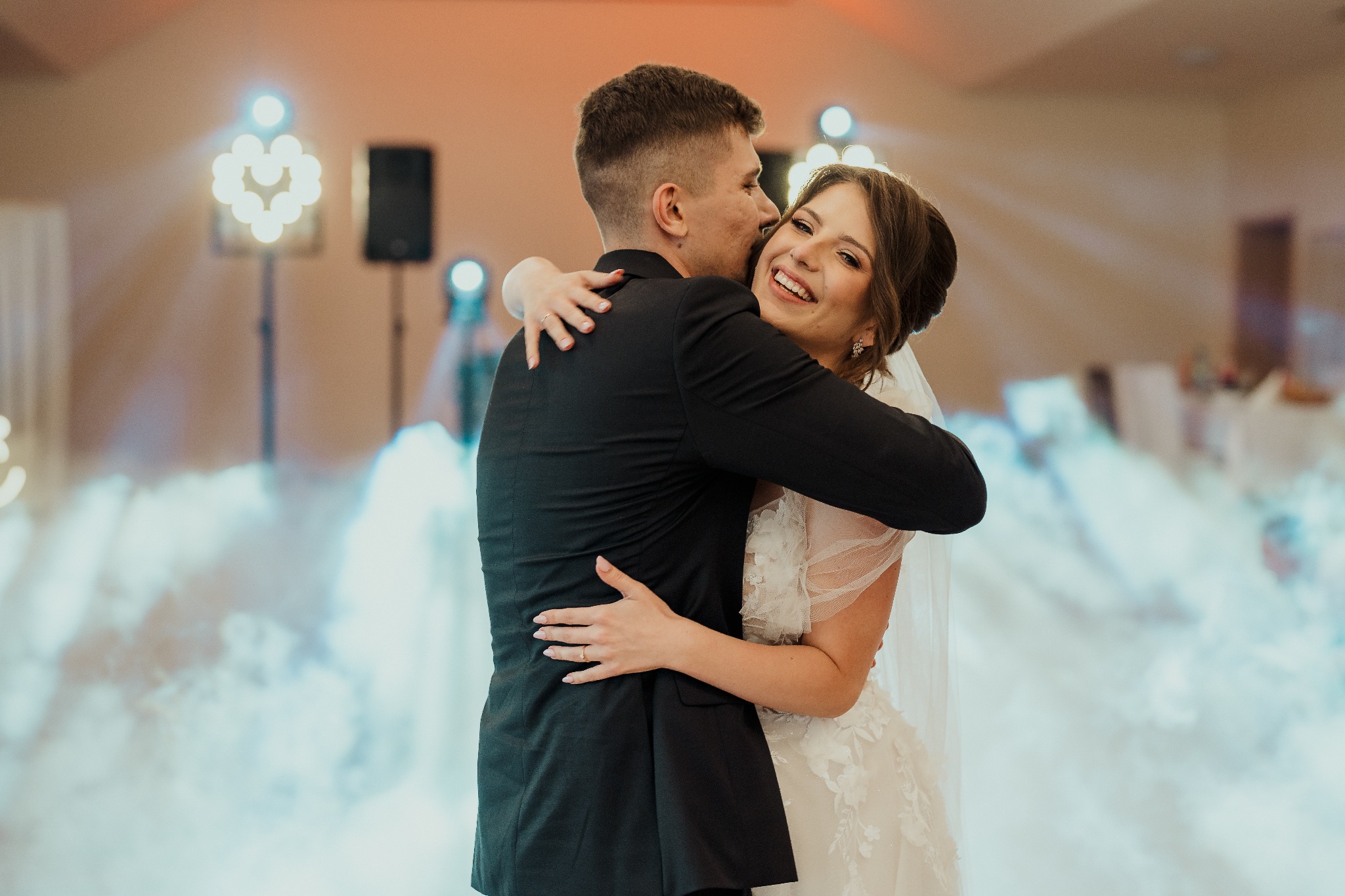 Co zabralibyśmy na bezludną wyspę? Głośnik Bluetooth i playlistę na 10 godzin – nie potrafimy żyć bez muzyki.