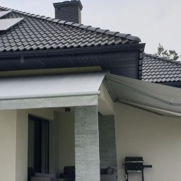Max Effect Service-Studio Wiesław Listowski - Zespół markiz tarasowych Family Evo z napędem elektrycznym sterowanym radiowo, z opcją przyłączenia do Smart Home.