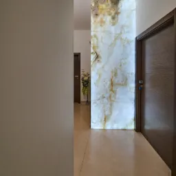 Realizacja w salonie kosmetycznym. Autorska metoda równomiernego podświetlenia kamieni naturalnych. Onyks Tiffany