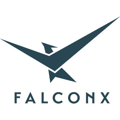 Logo firmy FalconX przedstawiające stylizowanego, granatowego ptaka w locie, przypominającego origami, z nazwą firmy napisaną prostym, nowoczesnym fontem poniżej.