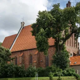 Zdjęcie przed renowacją, kościół w Kleczewie