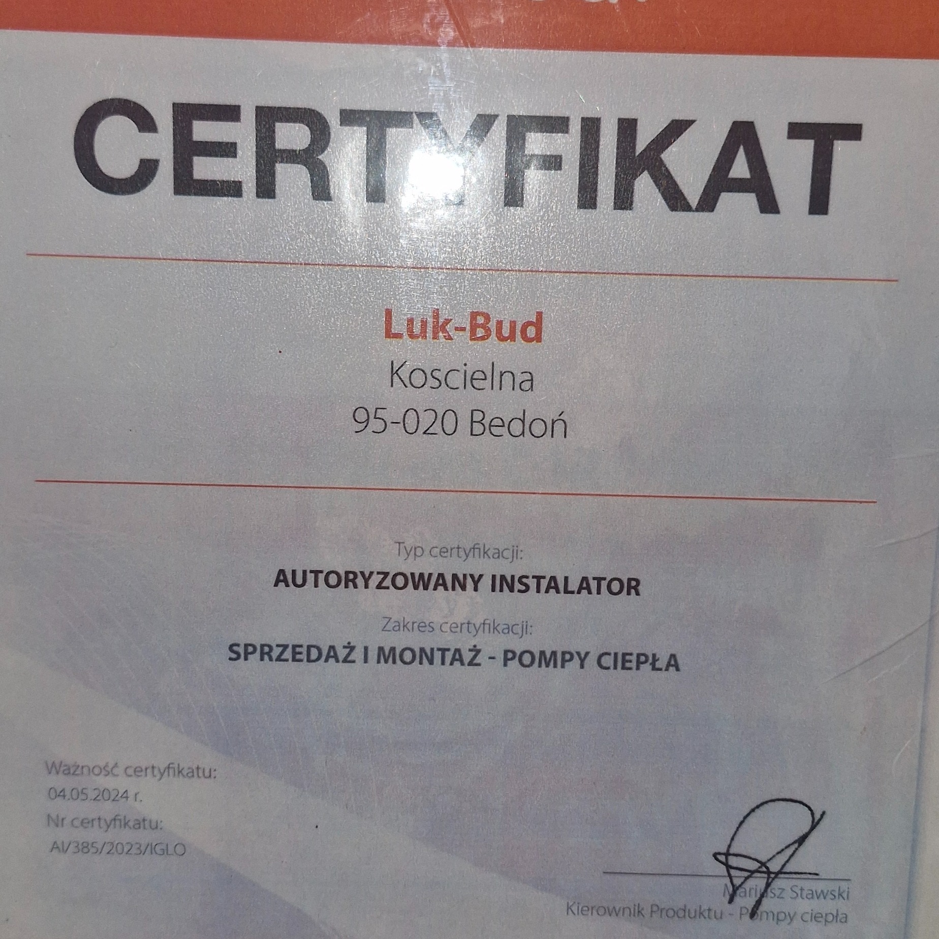 Skan certyfikatu firmy Luk-Bud z Bedonia, potwierdzający status autoryzowanego instalatora do sprzedaży i montażu pomp ciepła, ważny do 04.05.2024.