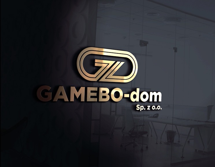 Złote logo 'GAMEBO-dom Sp. z o.o.' na ciemnym tle z fakturą i widocznym wnętrzem biura za szklaną ścianą.