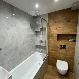 Maciej Wiśniewski Łazienki - Ogrodzenia panelowe Chorz&oacute;w