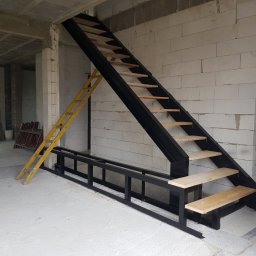 schody wykonane wg projektu zleceniodawcy