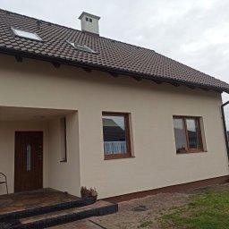 Realizacja ocieplenia budynku jednorodzinnego wraz z tynkowaniem w miejscowości Zielonka gm. Białe Błota.