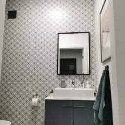 Realizacja łazienki wraz z białym montażem w m. Łochowo. 