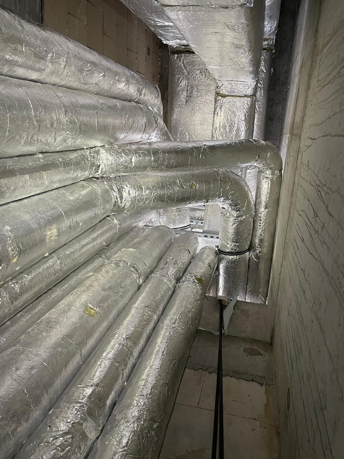 Montaż rur od wentylacji