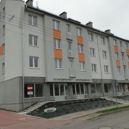 Budynek przy ul. W. Pileckiego, składający się z 30 mieszkań i 8 lokalu usługowego. Zrealizowano jako deweloper w 2017 r.